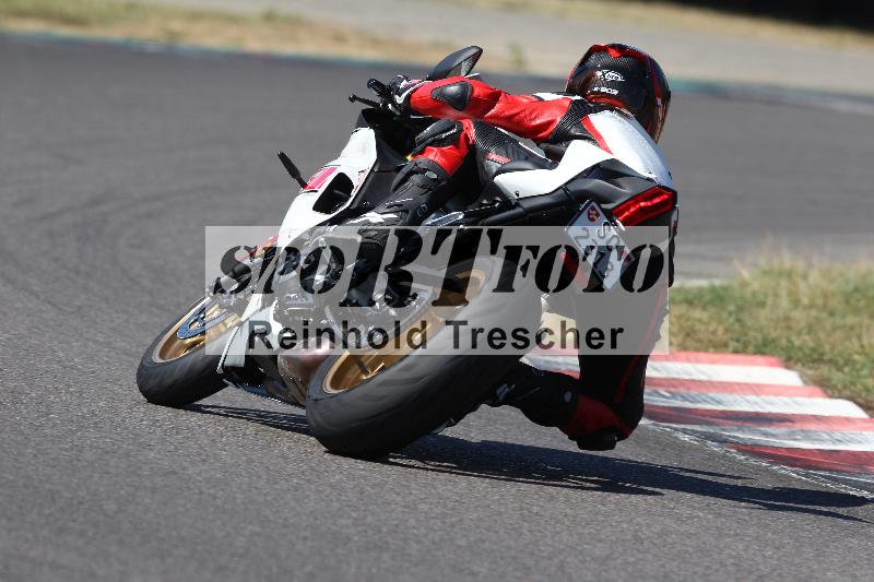 Archiv-2022/50 09.08.2022 MSS und TÖFF Track Day ADR/Gruppe gelb/team